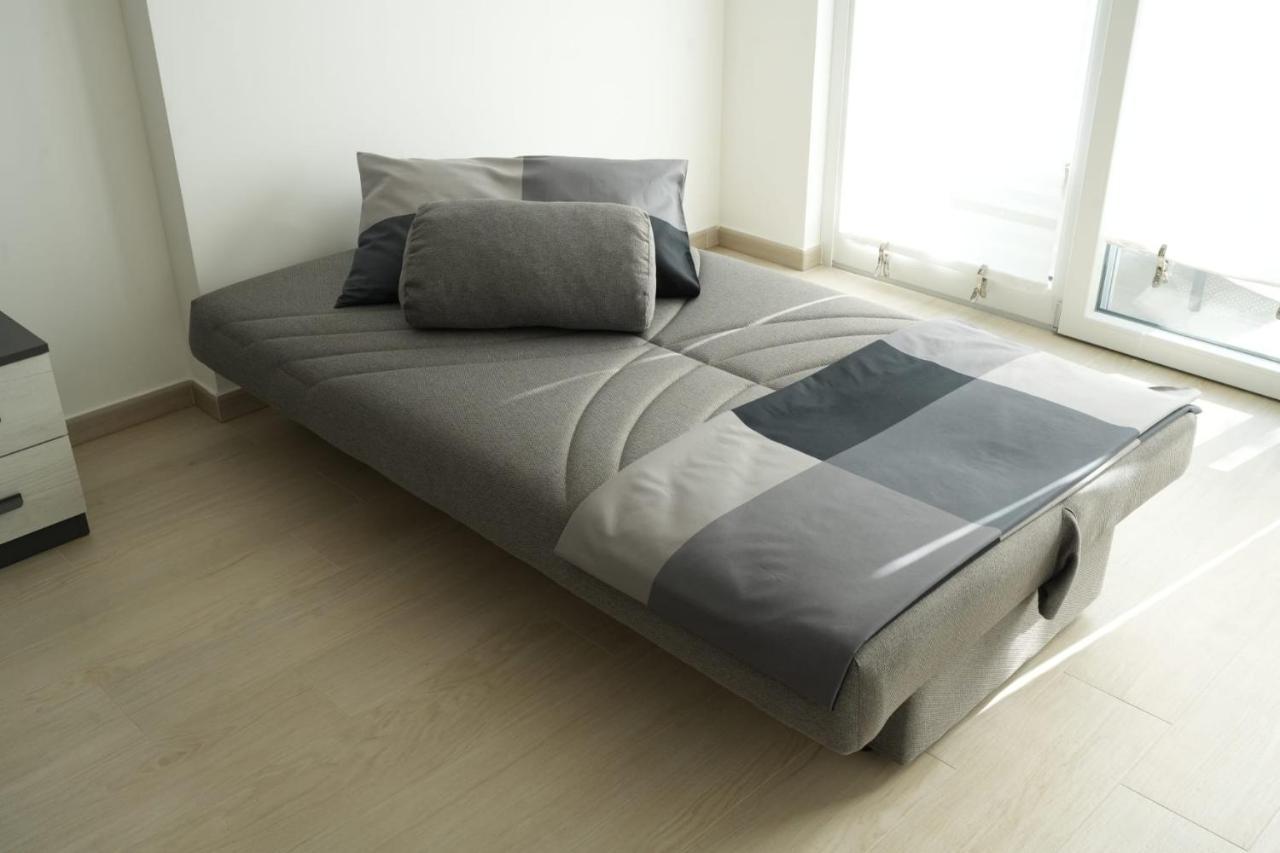 Homega - City Center New Apartment Бари Екстериор снимка